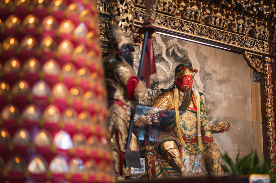 How to Pray to Guan Gong: A Step-by-Step Guide