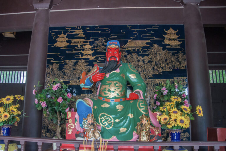 How to Worship Guan Gong