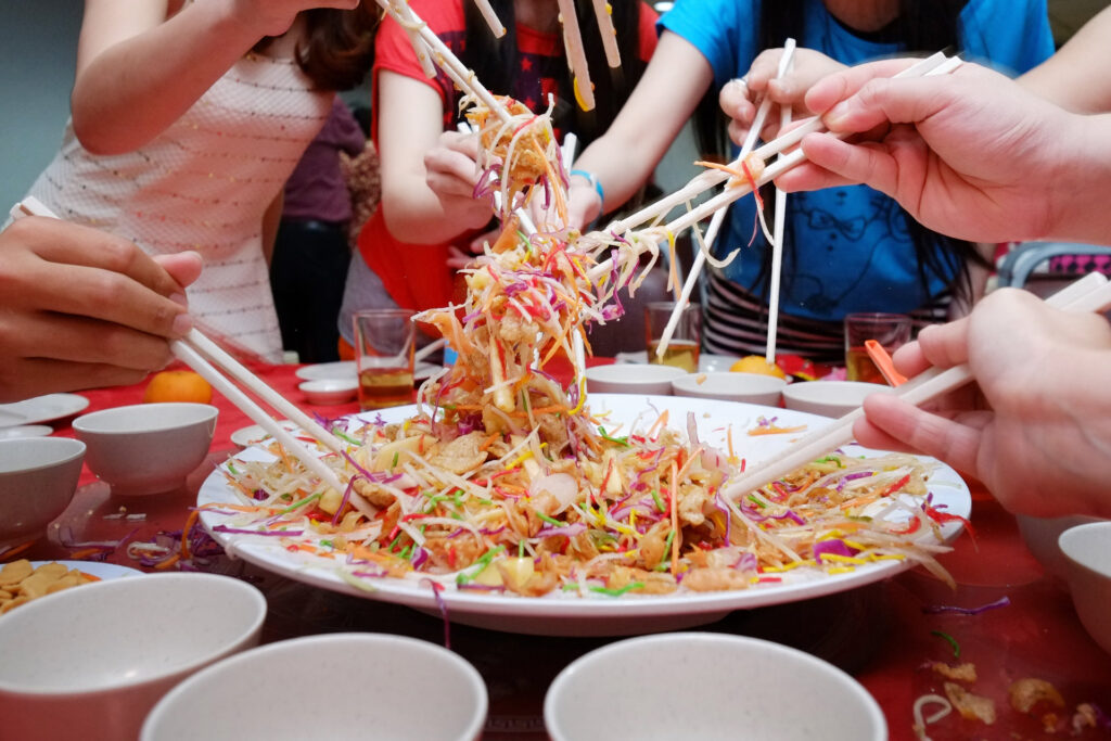 What to Take Note of During Lo Hei
